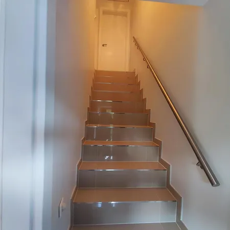 Homestay Arlon Guest House Arlon
